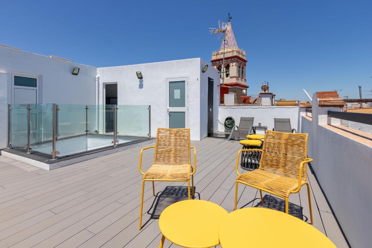 Nine O Clock San Luis Skyview Apartment Seville Exterior photo