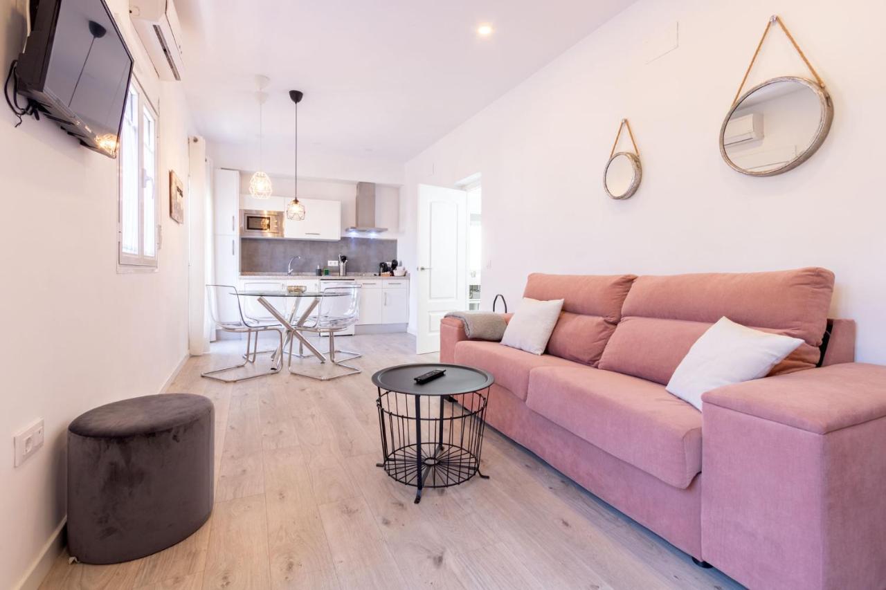 Nine O Clock San Luis Skyview Apartment Seville Exterior photo