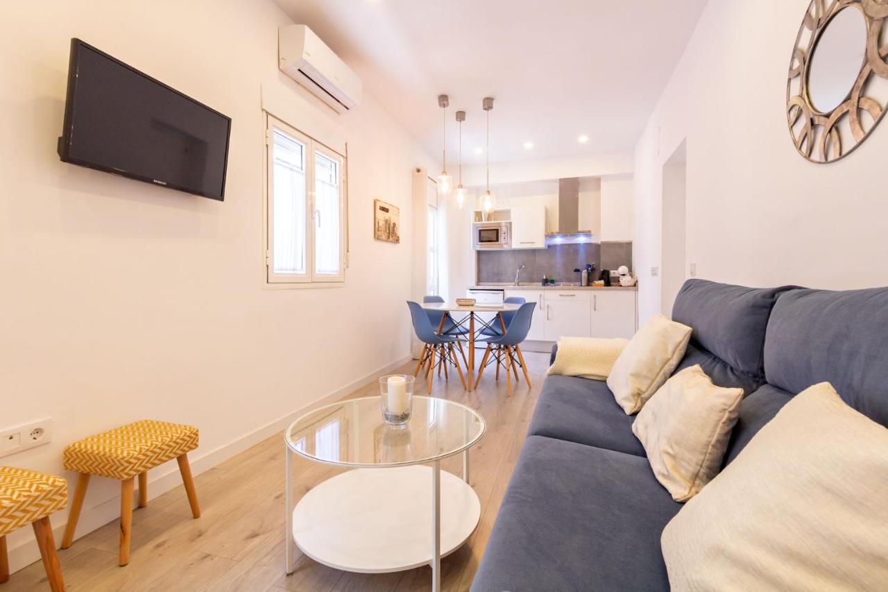 Nine O Clock San Luis Skyview Apartment Seville Exterior photo